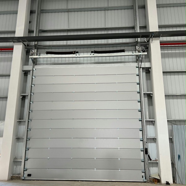 風電廠保溫節(jié)能常州提升門